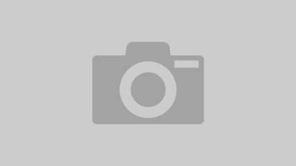 photo-placeholder photo-placeholder